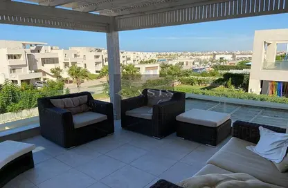شاليه - 4 غرف نوم - 4 حمامات للبيع في هاسييندا باي - سيدي عبد الرحمن - الساحل الشمالي