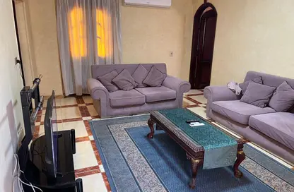 سطح - 2 غرف نوم - 1 حمام للايجار في محور طلعت حرب - الحي الثاني - التجمع الخامس - مدينة القاهرة الجديدة - القاهرة