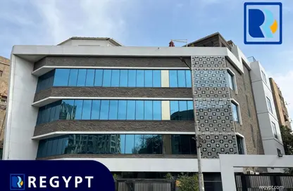 بناية كاملة - استوديو - 8 حمامات للبيع في شارع 6 - المعادي - حي المعادي - القاهرة