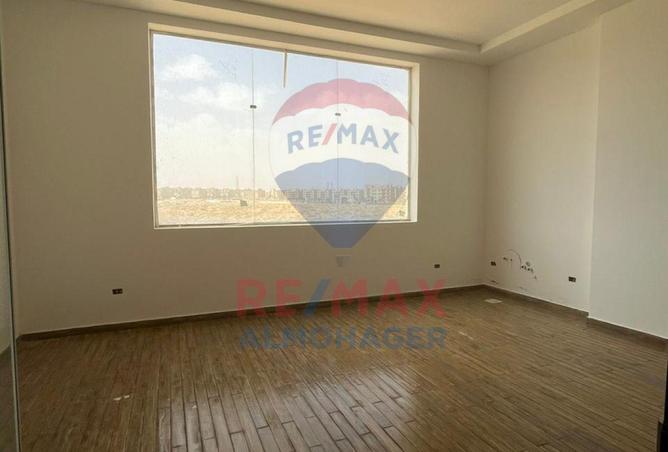 8311262 - Property Image 3