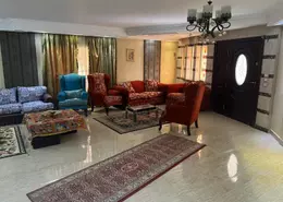 فيلا - 3 غرف نوم - 2 حمامات للايجار في شارع اللاسلكي - حي المعادي - القاهرة