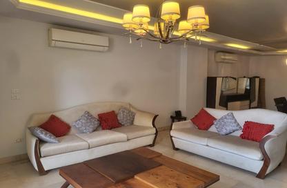 Apartment - 2 Bedrooms - 2 Bathrooms for rent in Sarayat Al Maadi - Hay El Maadi - Cairo