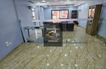 Office Space - Studio - 3 Bathrooms for rent in Rayhana Residence - Zahraa El Maadi - Hay El Maadi - Cairo