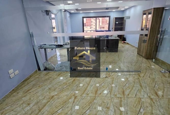 7958817 - Property Main Image