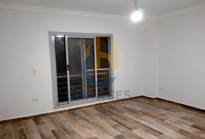 8432593 - Property Image 2