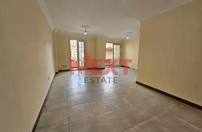 Apartment - 2 Bedrooms - 2 Bathrooms for rent in Shaarawy St. - Laurent - Hay Sharq - Alexandria