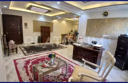 Apartment - 3 Bedrooms - 1 Bathroom for rent in Mohamed Fawzy Moaz St. - Smouha - Hay Sharq - Alexandria