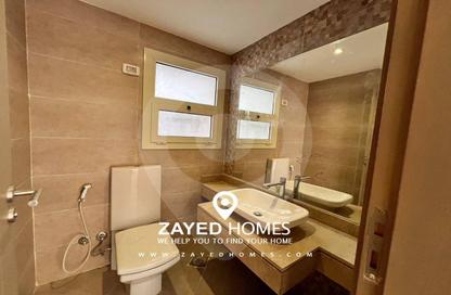 Apartment - 3 Bedrooms - 4 Bathrooms for rent in New Giza - Cairo Alexandria Desert Road - 6 October City - Giza
