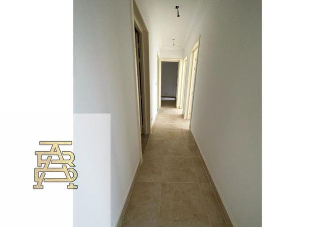 8372860 - صورة العقار 2