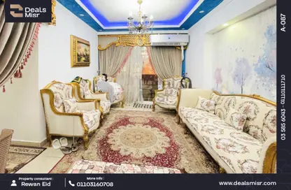 Apartment - 3 Bedrooms - 2 Bathrooms for sale in Ibn Al Qadi St. - Victoria - Hay Awal El Montazah - Alexandria