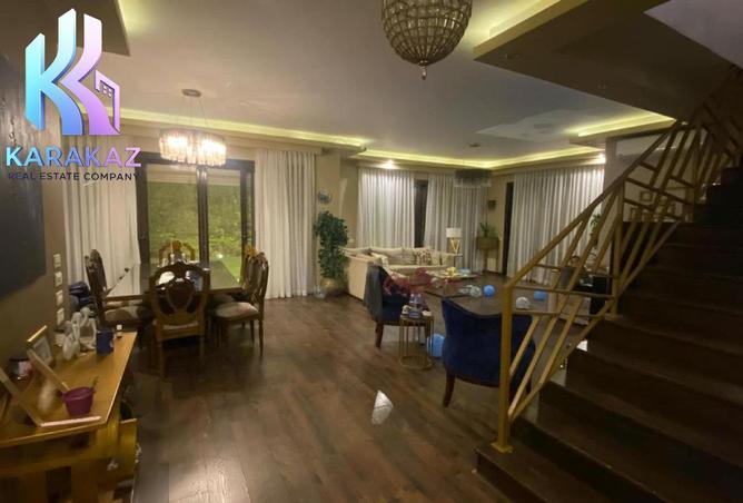 8051795 - Property Image 2