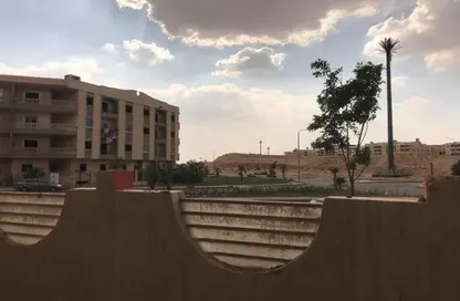 دوبلكس - 3 غرف نوم - 4 حمامات للبيع في المجاورة الثانية - الحي الثامن - مدينة الشروق - القاهرة