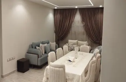 Apartment - 3 Bedrooms - 2 Bathrooms for rent in Zahraa El Maadi - Hay El Maadi - Cairo