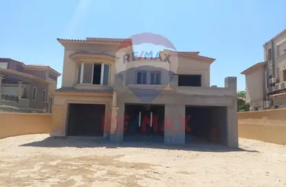 فيلا - 5 غرف نوم - 5 حمامات للبيع في ميدوز بارك - كمبوندات الشيخ زايد - الشيخ زايد - الجيزة