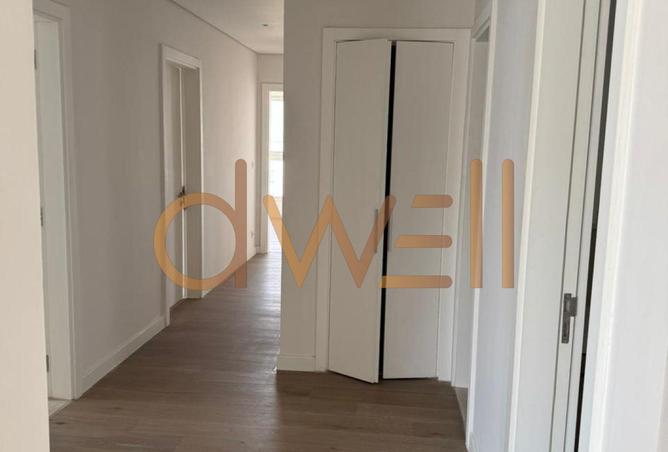 8421200 - Property Image 2