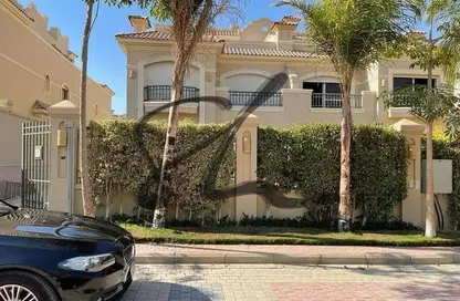 Villa - 5 Bedrooms - 4 Bathrooms for sale in Al Patio 5 East - El Patio - El Shorouk Compounds - Shorouk City - Cairo