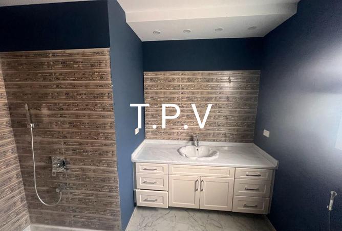 8058777 - Property Image 3