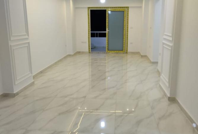 8274881 - Property Main Image