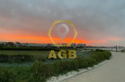شاليه - 3 غرف نوم - 2 حمامات للبيع في أمواج - سيدي عبد الرحمن - الساحل الشمالي