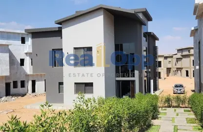 Villa - 6 Bedrooms - 6 Bathrooms for sale in Creek Town - The 1st Settlement - New Cairo City - Cairo