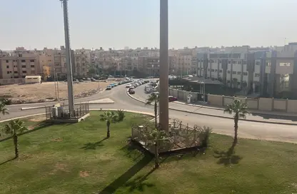 شقة - 3 غرف نوم - 2 حمامات للبيع في الحي العاشر - الشيخ زايد - الجيزة