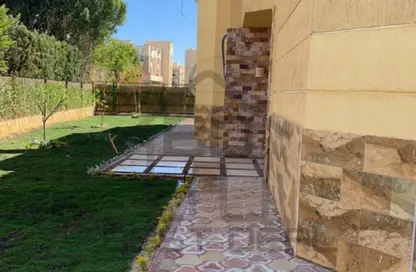 فيلا - 8 غرف نوم - 8 حمامات للبيع في طريق بيفرلي هيلز - الحي السابع عشر - الشيخ زايد - الجيزة