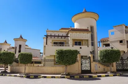 Villa - 5 Bedrooms - 4 Bathrooms for sale in Riviera heights - 5th Settlement Compounds - The 5th Settlement - New Cairo City - Cairo