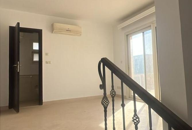 8083302 - Property Image 3