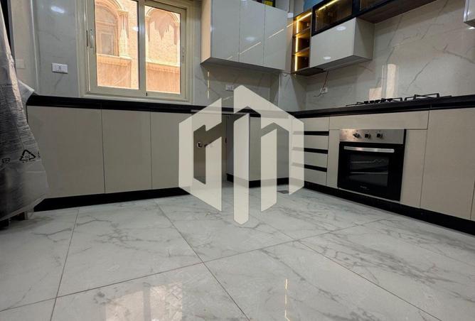 8195711 - Property Image 3