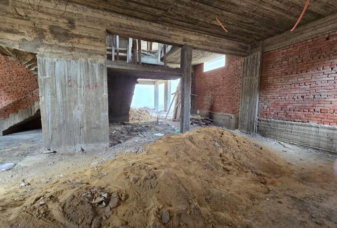 8073899 - Property Image 3