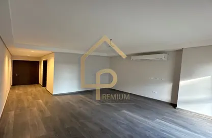 Apartment - 2 Bedrooms - 2 Bathrooms for sale in Village Views - Zed Towers - Sheikh Zayed Compounds - Sheikh Zayed City - Giza