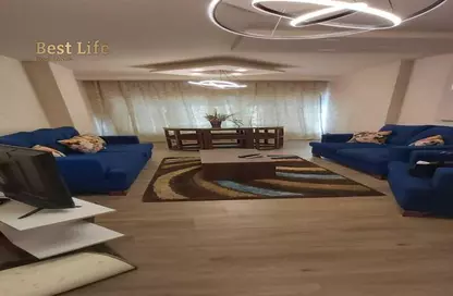 Apartment - 2 Bedrooms - 1 Bathroom for rent in Riad Al Sonbati St. - Rehab City Third Phase - Al Rehab - New Cairo City - Cairo