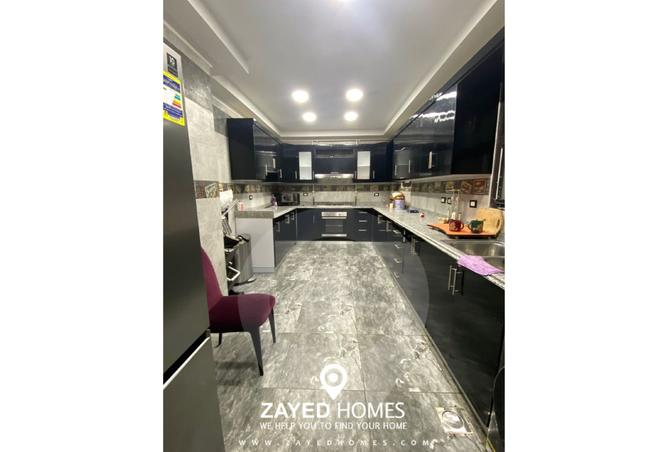 8220982 - Property Image 2