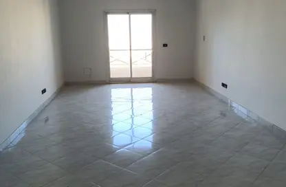 Apartment - 2 Bedrooms - 1 Bathroom for sale in Hadayek Al Mohandessin - 4th District - Sheikh Zayed City - Giza