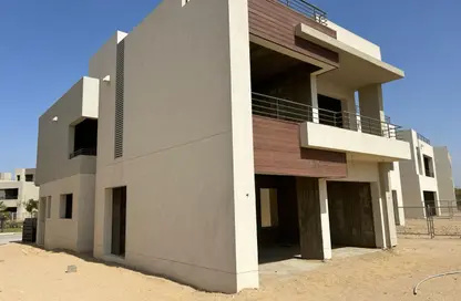 Villa - 4 Bedrooms - 5 Bathrooms for sale in New Giza - Cairo Alexandria Desert Road - 6 October City - Giza