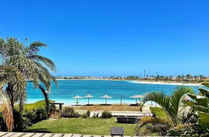 دوبلكس - 2 غرف نوم - 2 حمامات للبيع في كالي كوست - راس الحكمة - الساحل الشمالي