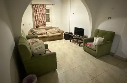 Apartment - 2 Bedrooms - 1 Bathroom for rent in Degla Square - Degla - Hay El Maadi - Cairo