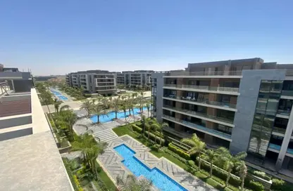 Apartment - 3 Bedrooms - 2 Bathrooms for sale in El Patio Oro - 5th Settlement Compounds - The 5th Settlement - New Cairo City - Cairo
