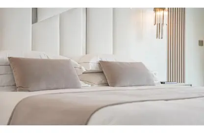 Apartment - 4 Bedrooms - 5 Bathrooms for sale in Nile St. - Dokki - Giza