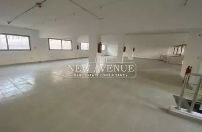 Retail - Studio - 4 Bathrooms for rent in El Rehab Extension - Al Rehab - New Cairo City - Cairo