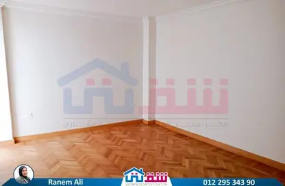 Apartment - 4 Bedrooms - 2 Bathrooms for sale in El Shatby - Hay Wasat - Alexandria