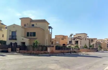 Villa - 5 Bedrooms - 5 Bathrooms for sale in Mivida - 5th Settlement Compounds - The 5th Settlement - New Cairo City - Cairo