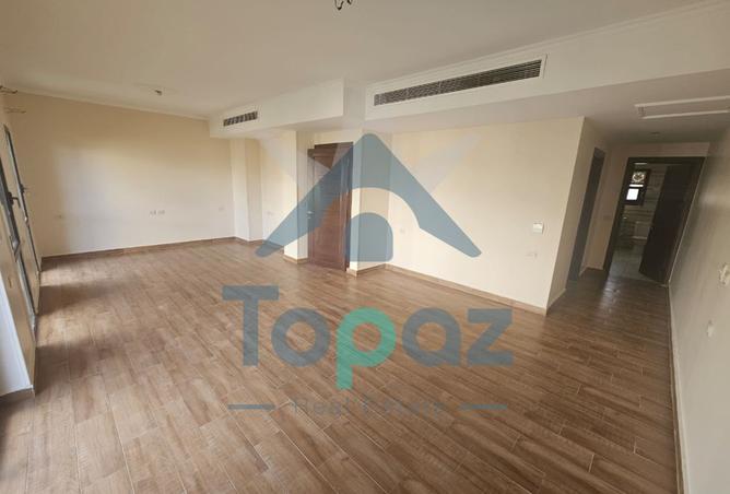 8483433 - Property Image 3