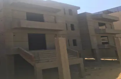 منزل مزدوج - 6 غرف نوم - 5 حمامات للبيع في لافيدا البستان - محور 26 يوليو - مدينة 6 أكتوبر - الجيزة
