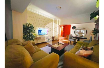 Apartment - 2 Bedrooms - 2 Bathrooms for rent in Yehia Ibrahim St. - Zamalek - Cairo