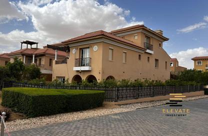 Villa - 6 Bedrooms - 5 Bathrooms for sale in Hyde Park - 5th Settlement Compounds - The 5th Settlement - New Cairo City - Cairo