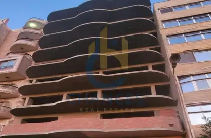 Apartment - 3 Bedrooms - 2 Bathrooms for sale in Cornish El Nile St. - Maadi - Hay El Maadi - Cairo