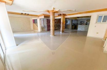 Duplex - 6 Bedrooms - 3 Bathrooms for sale in El Mandara - Hay Than El Montazah - Alexandria