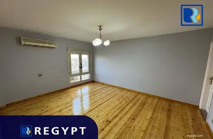 Apartment - 3 Bedrooms - 3 Bathrooms for sale in Sarayat Al Maadi - Hay El Maadi - Cairo