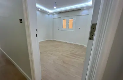 Apartment - 3 Bedrooms - 1 Bathroom for rent in Al Aseel - South Investors Area - New Cairo City - Cairo